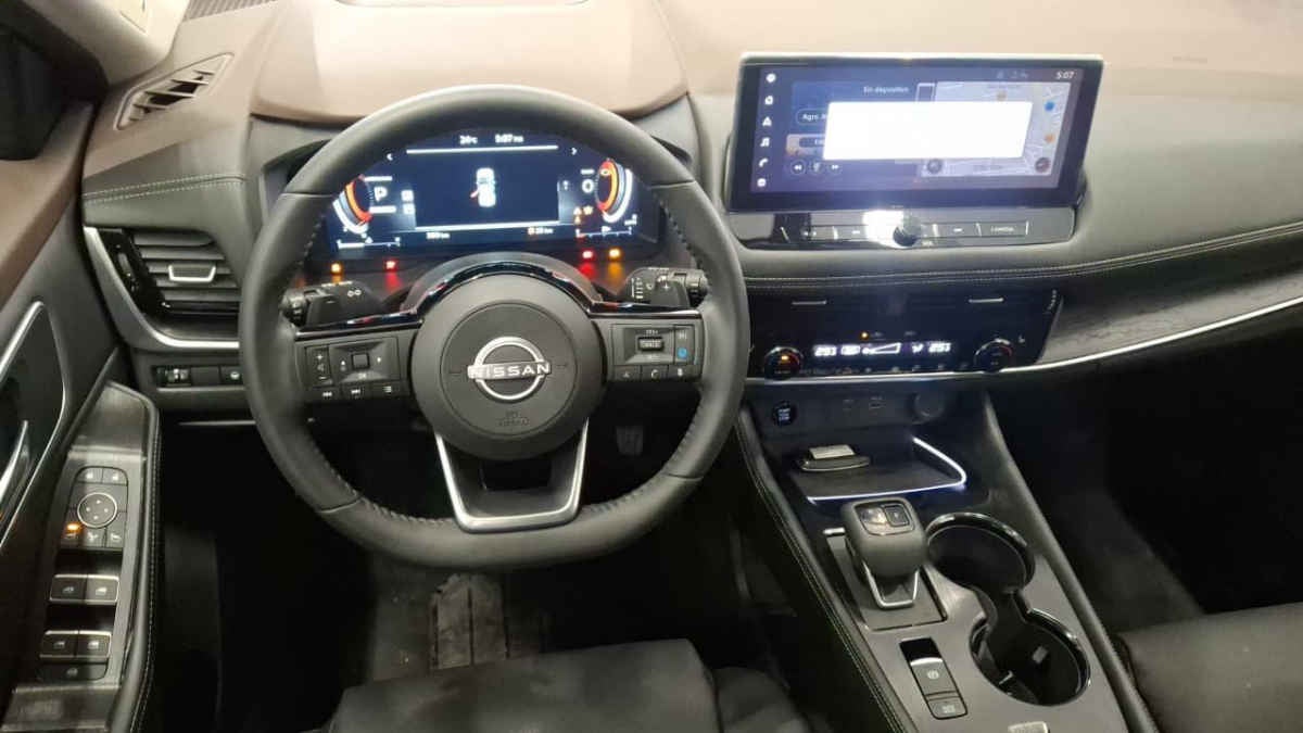 2025 Nissan X-Trail 5p Platinum 2 Row L4/2.5 Aut