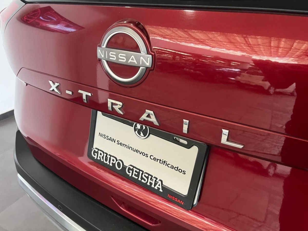 2023 Nissan X-Trail 5p Platinum 2 Row L4/2.5 Aut