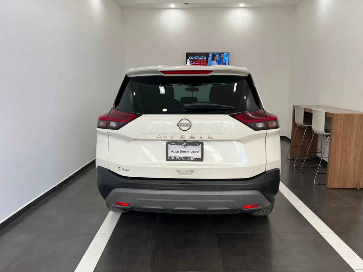 2023 Nissan X-Trail 5p Advance 2 Row L4/2.5 Aut