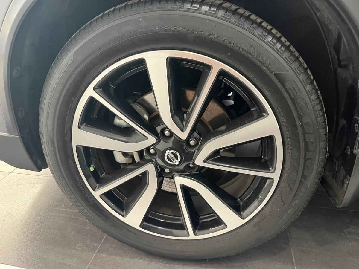 2022 Nissan X-Trail 5p Exclusive 3 L4/2.5 Aut Banca abatible