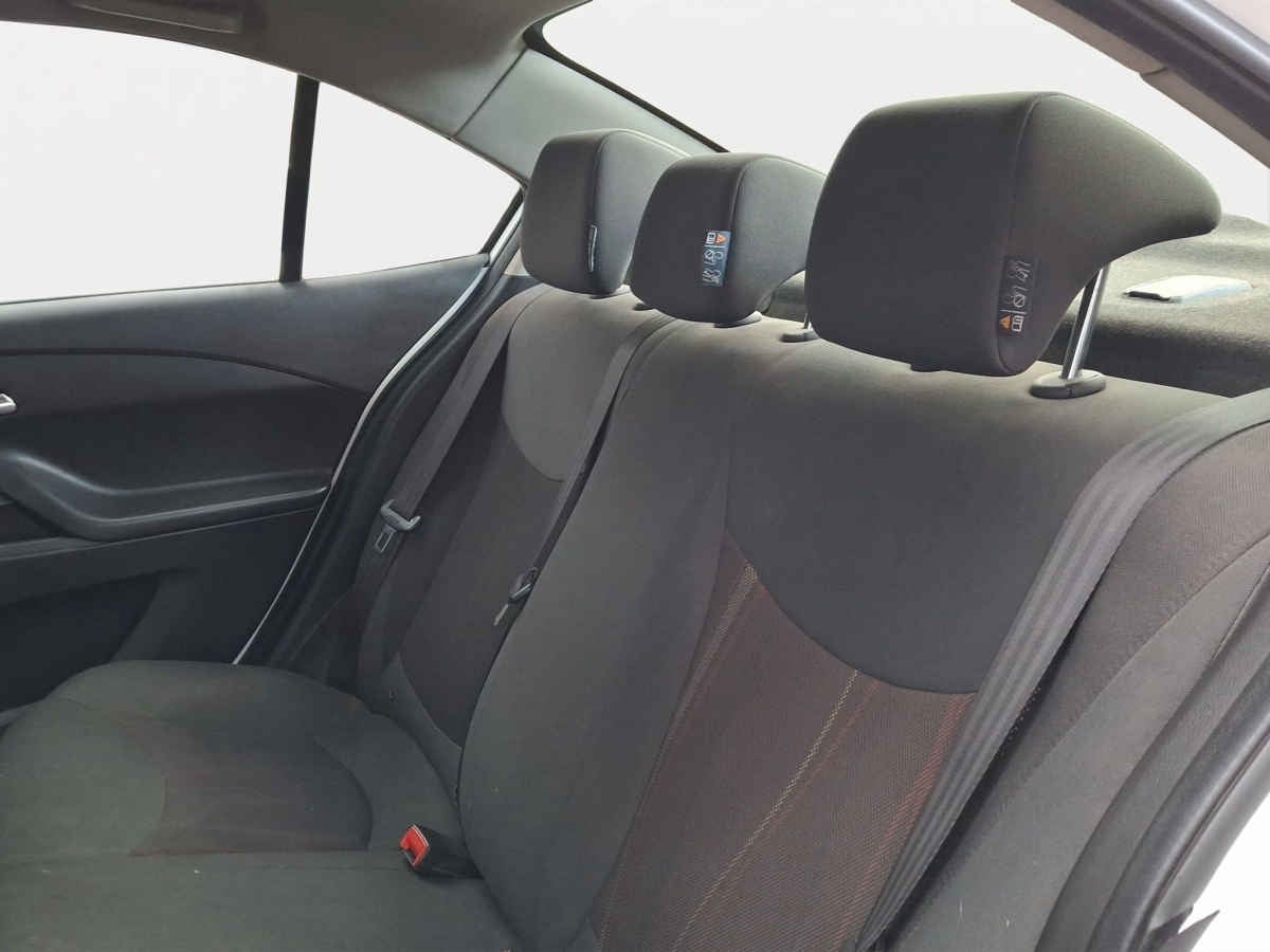 2020 Chevrolet Aveo 4p LT L4/1.5 Man (C)