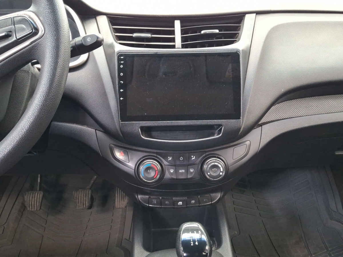 2020 Chevrolet Aveo 4p LT L4/1.5 Man (C)