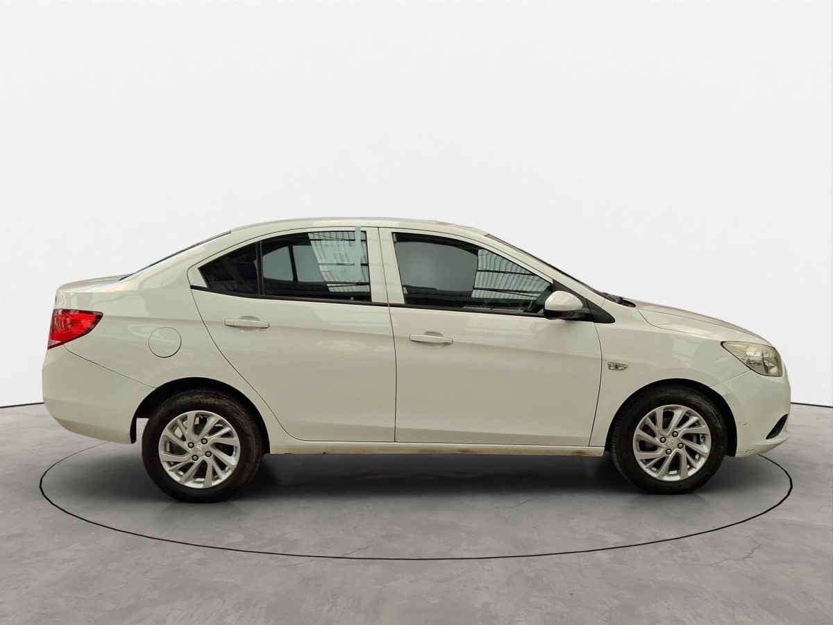2020 Chevrolet Aveo 4p LT L4/1.5 Man (C)