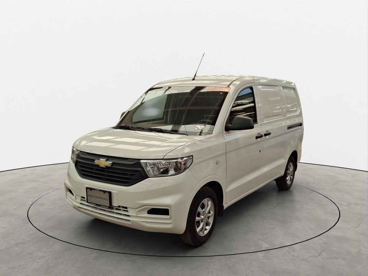 2024 Chevrolet Tornado 5p Van LS L4/1.5 Man