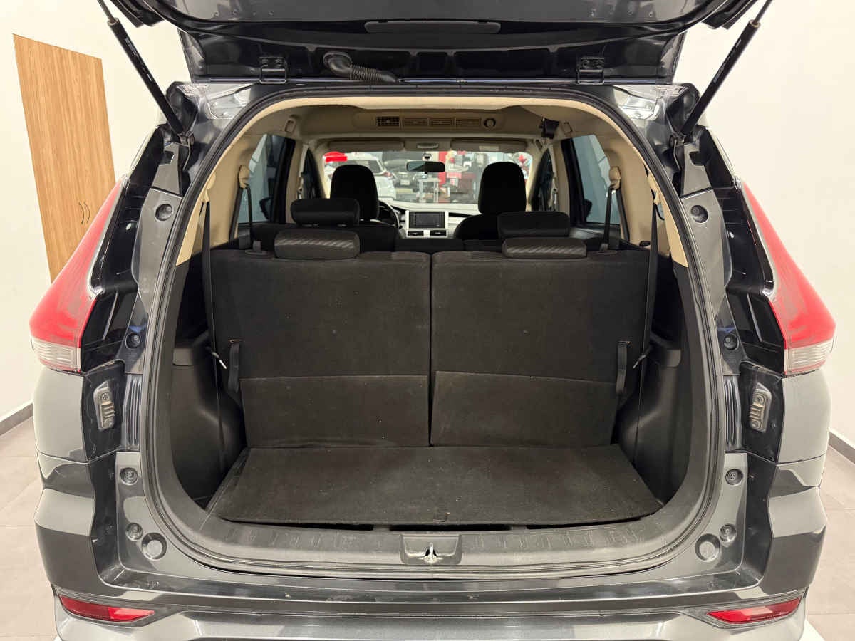 2023 Mitsubishi Xpander 5p GLS L4/1.5 Aut