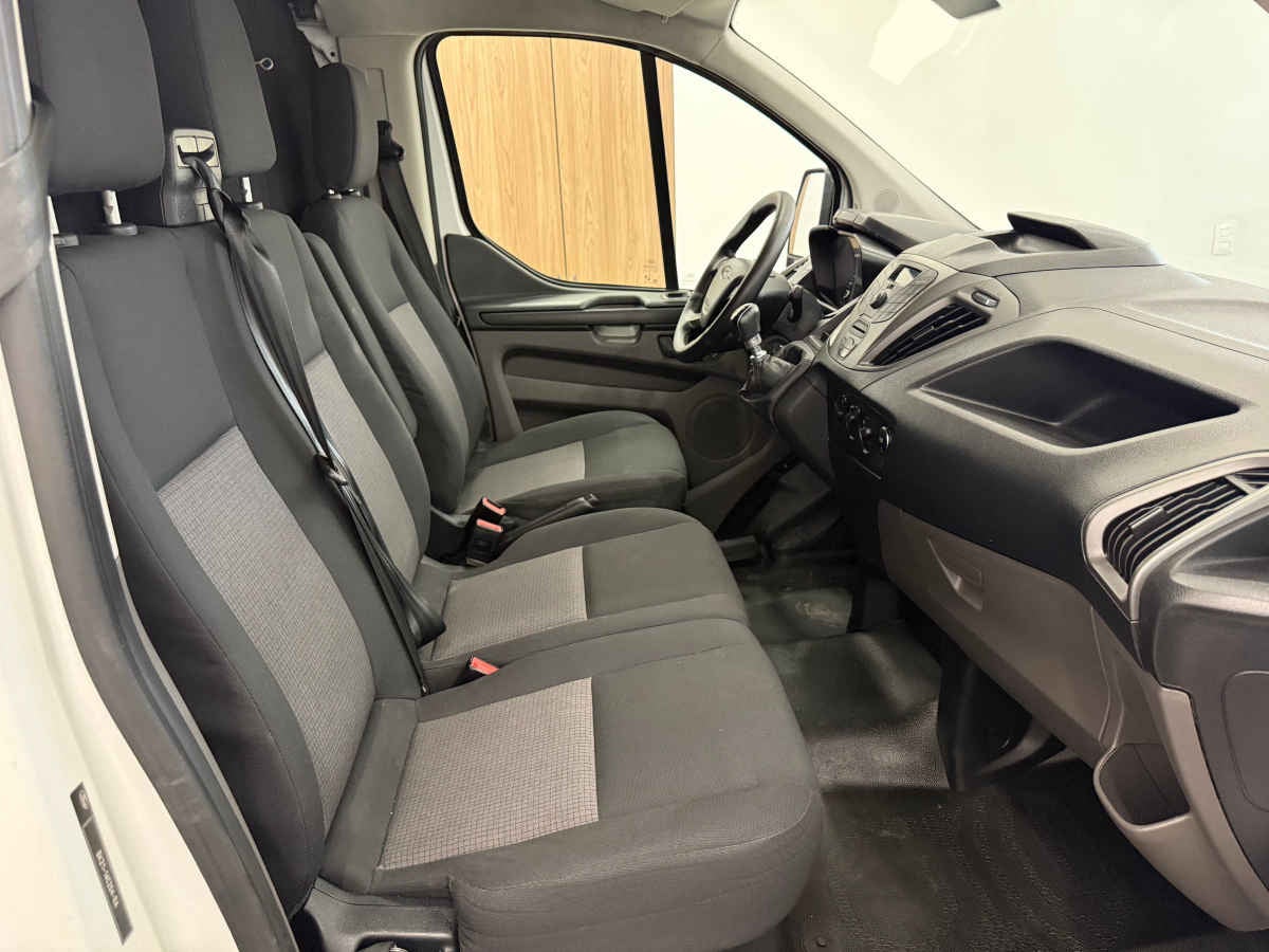 2021 Ford Transit 4p Custom Van Corta L4/2.2/T Diesel Man A/A