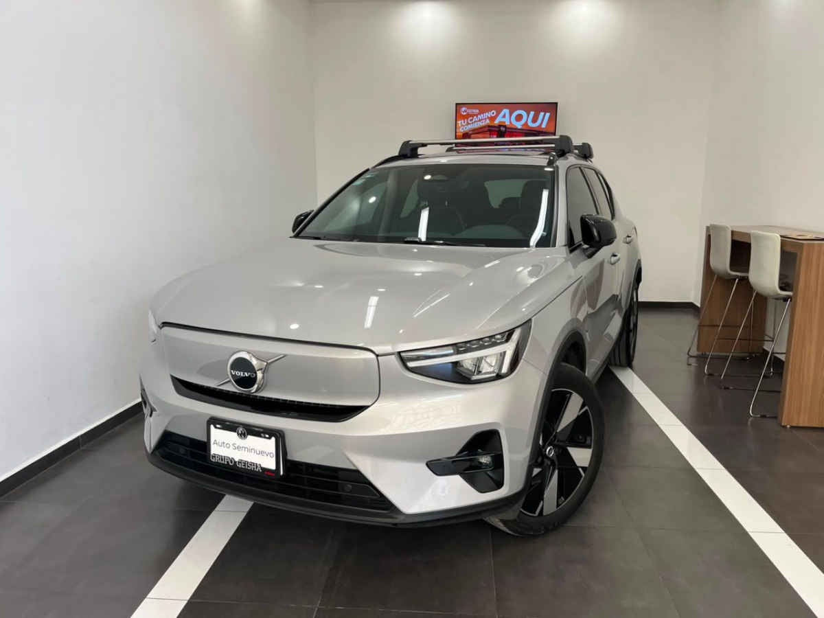 2024 Volvo XC40 5p Recharge Plus P6 EV 69 kWh Aut