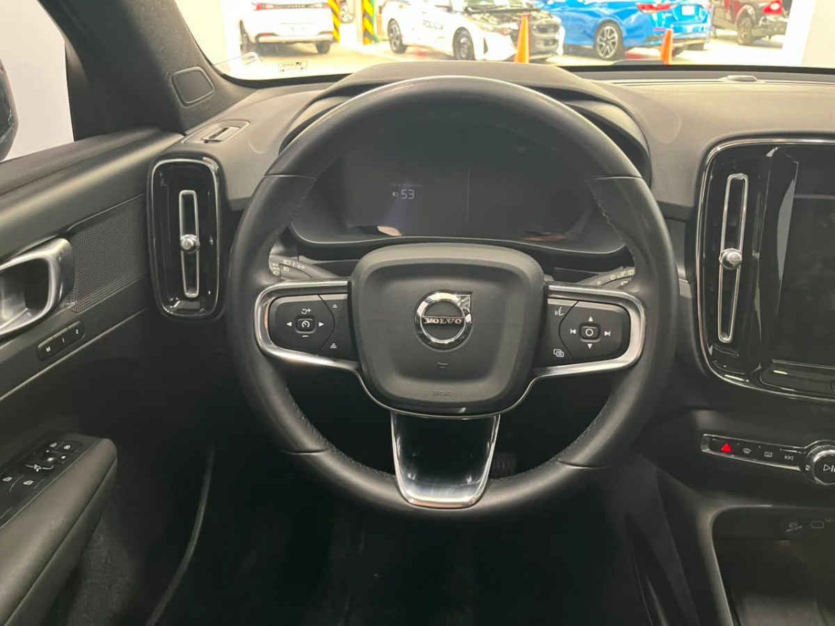 2024 Volvo XC40 5p Recharge Plus P6 EV 69 kWh Aut