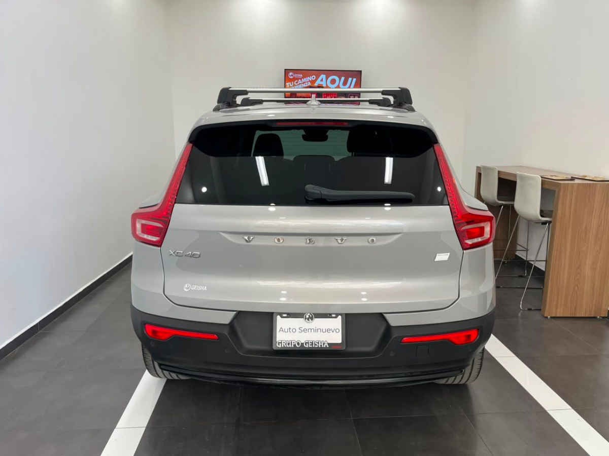 2024 Volvo XC40 5p Recharge Plus P6 EV 69 kWh Aut
