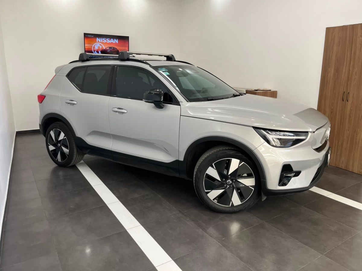 2024 Volvo XC40 5p Recharge Plus P6 EV 69 kWh Aut