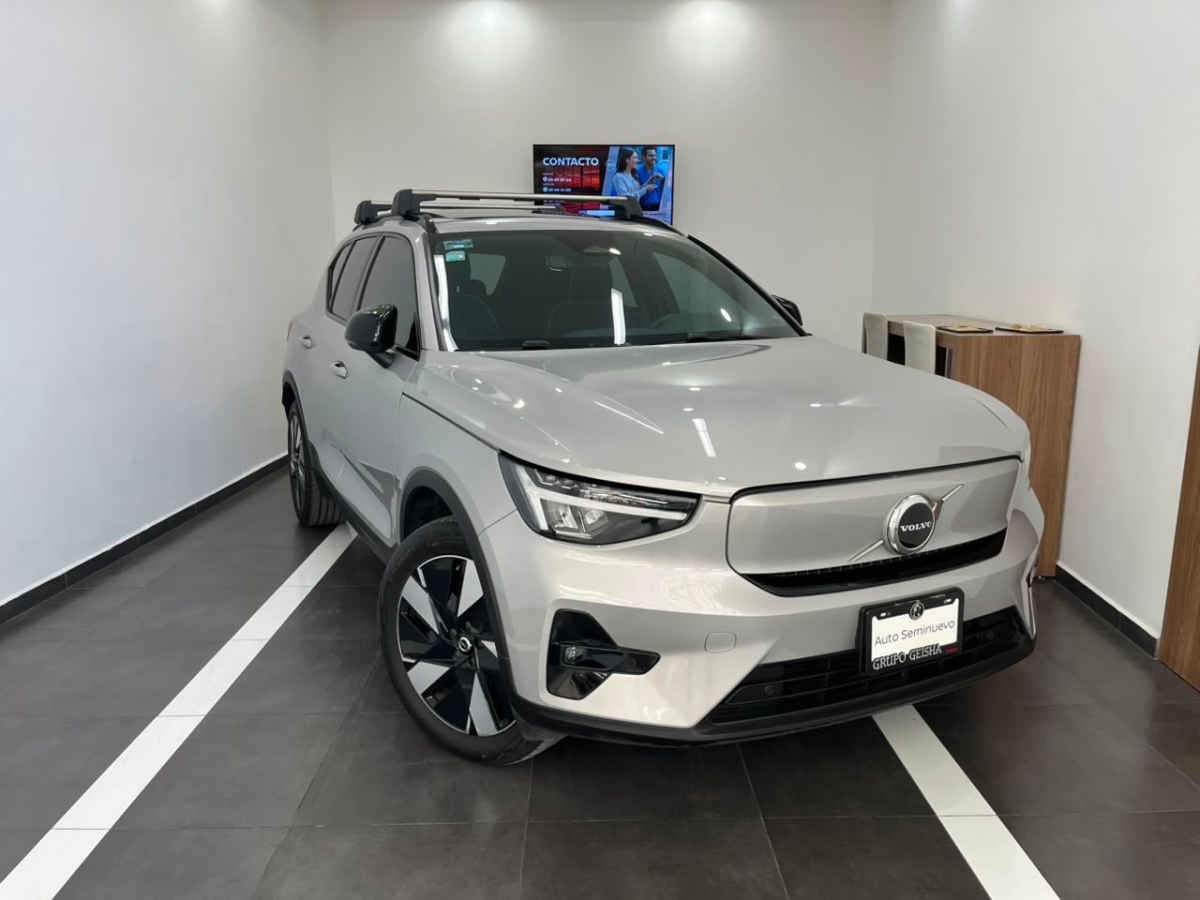 2024 Volvo XC40 5p Recharge Plus P6 EV 69 kWh Aut