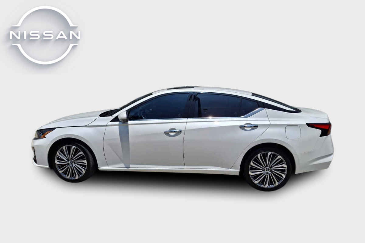 2023 Nissan Altima 4p Exclusive L4/2.0/T Aut
