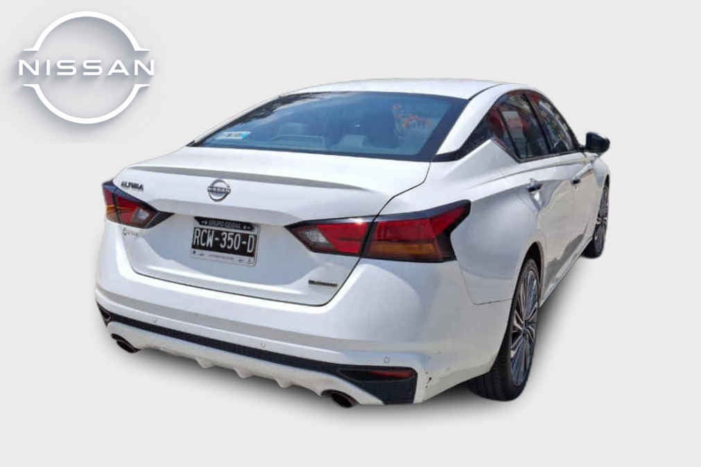 2023 Nissan Altima 4p Exclusive L4/2.0/T Aut