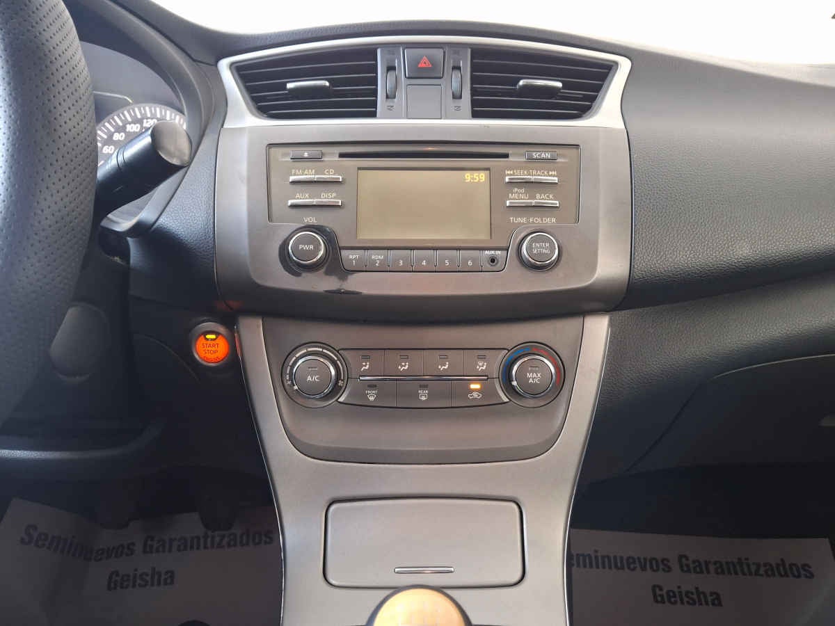 2015 Nissan Sentra 4p Advance L4/1.8 Man