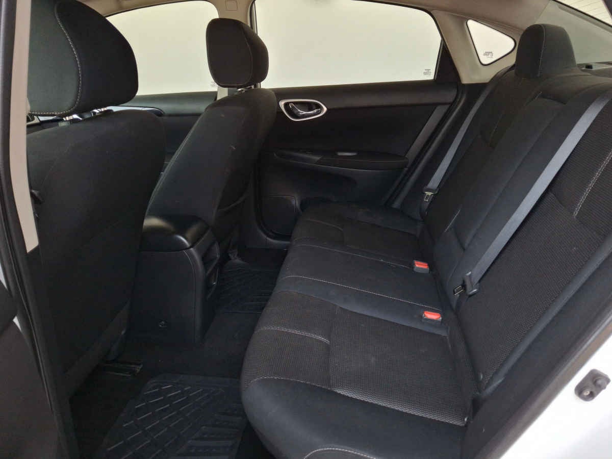 2017 Nissan Sentra 4p Advance L4/1.8 Aut