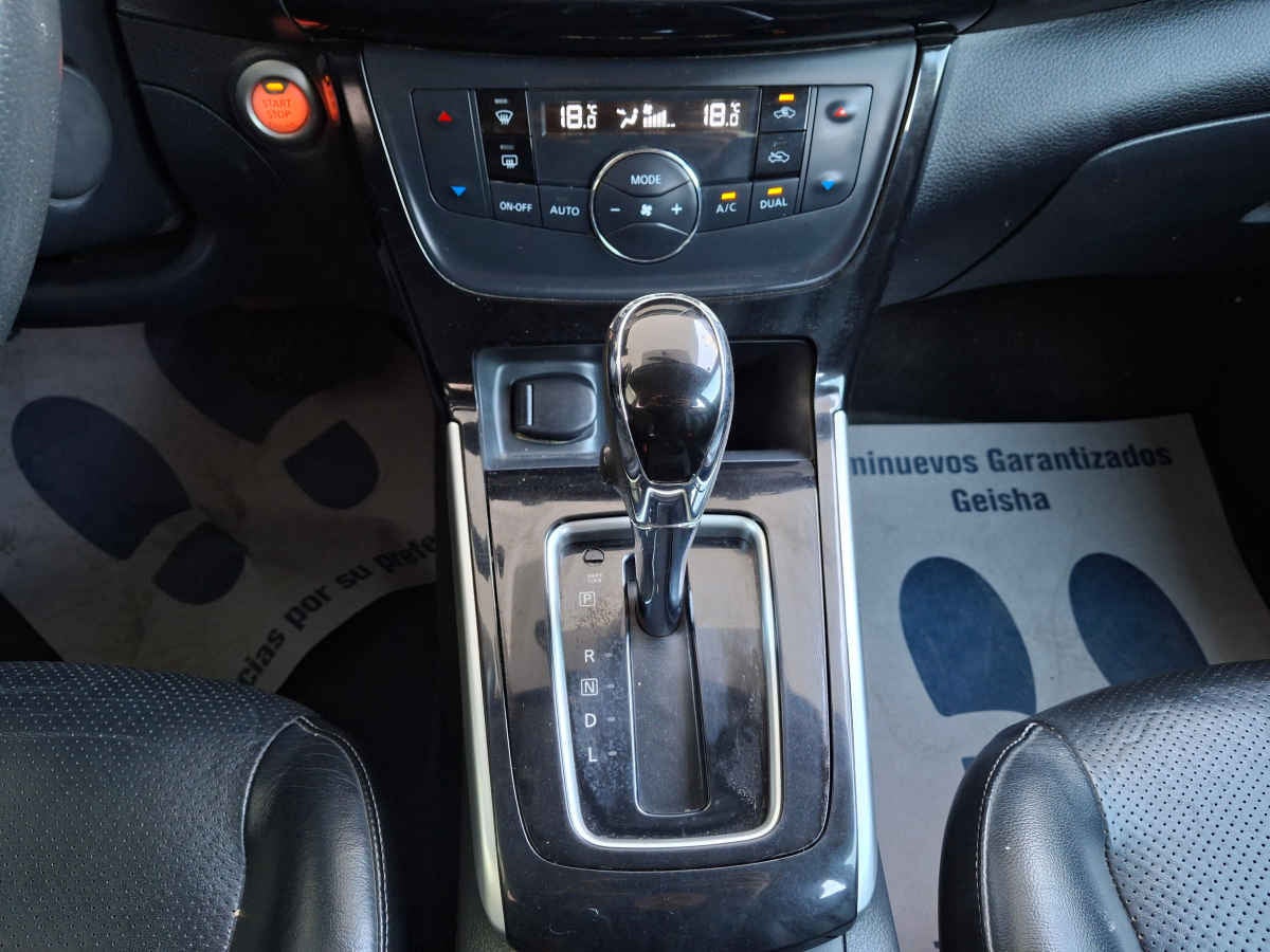 2017 Nissan Sentra 4p Exclusive L4/1.8 Aut Nave