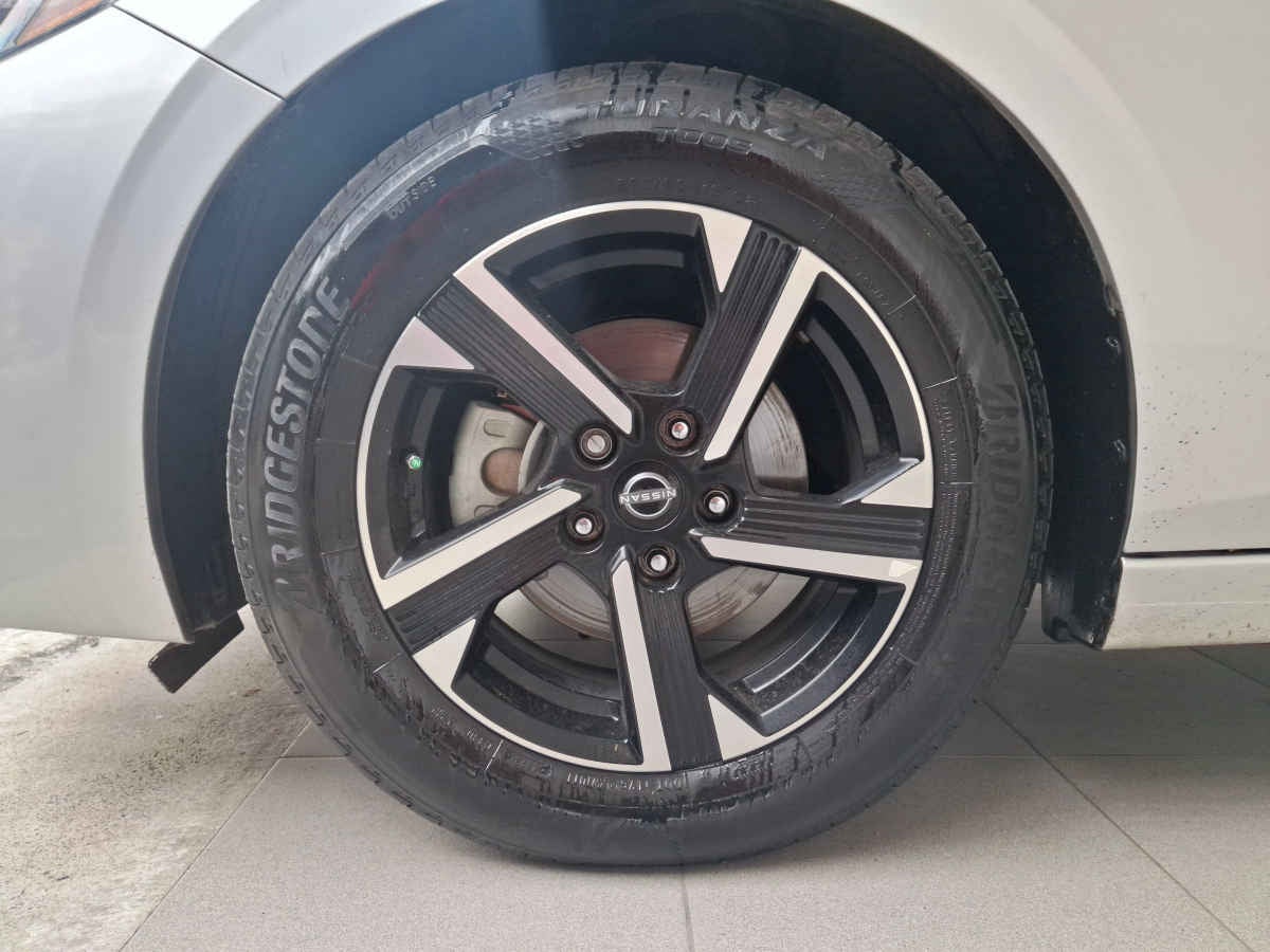 2024 Nissan Sentra 4p Advance L4/2.0 Aut
