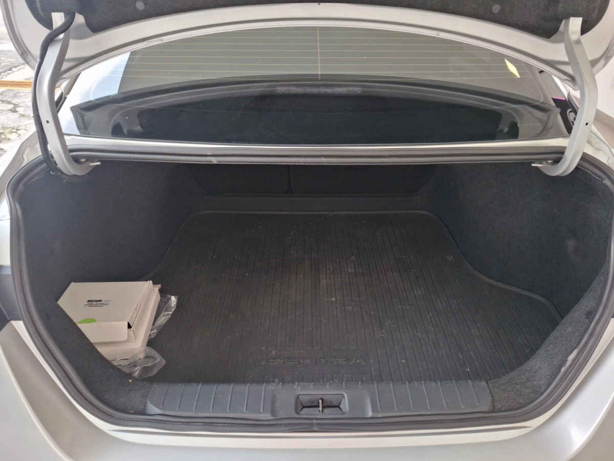 2024 Nissan Sentra 4p Advance L4/2.0 Aut
