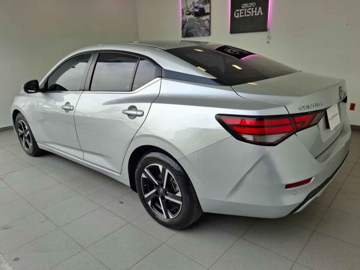 2024 Nissan Sentra 4p Advance L4/2.0 Aut