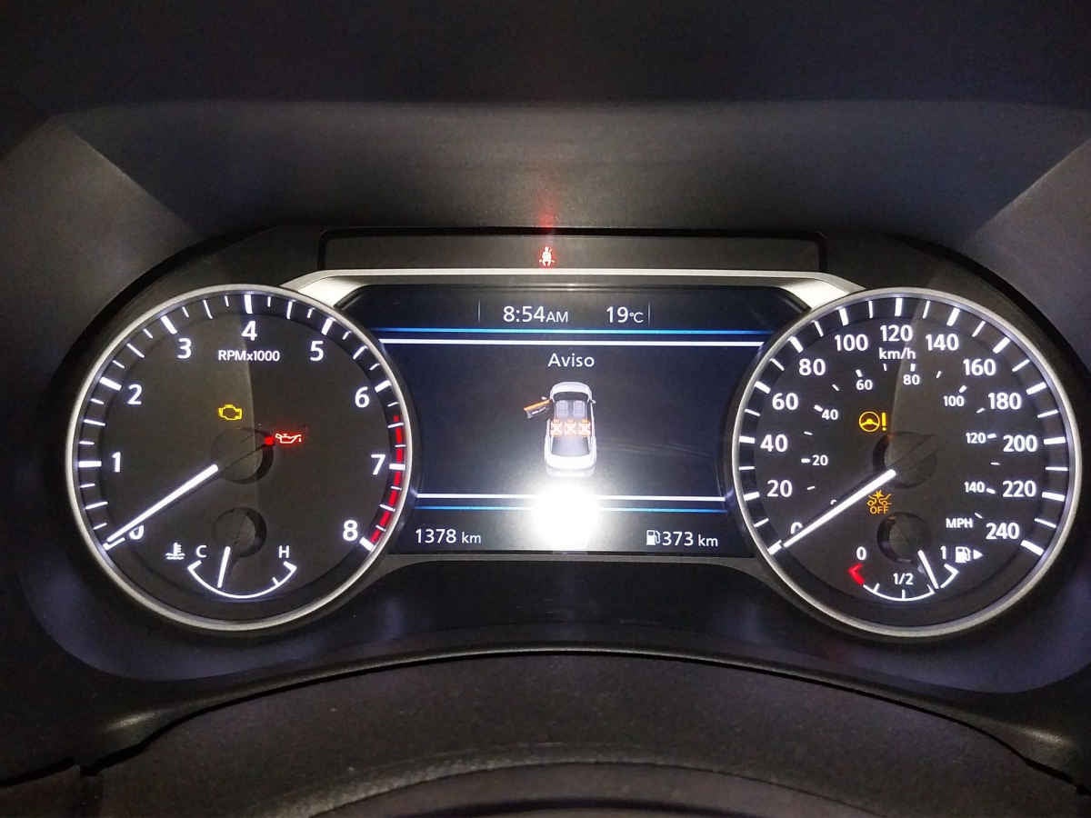 2025 Nissan Sentra 4p SR Platinum Bi-tono L4/2.0 Aut