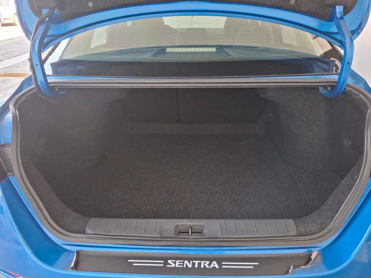 2022 Nissan Sentra 4p Advance L4/2.0 Aut