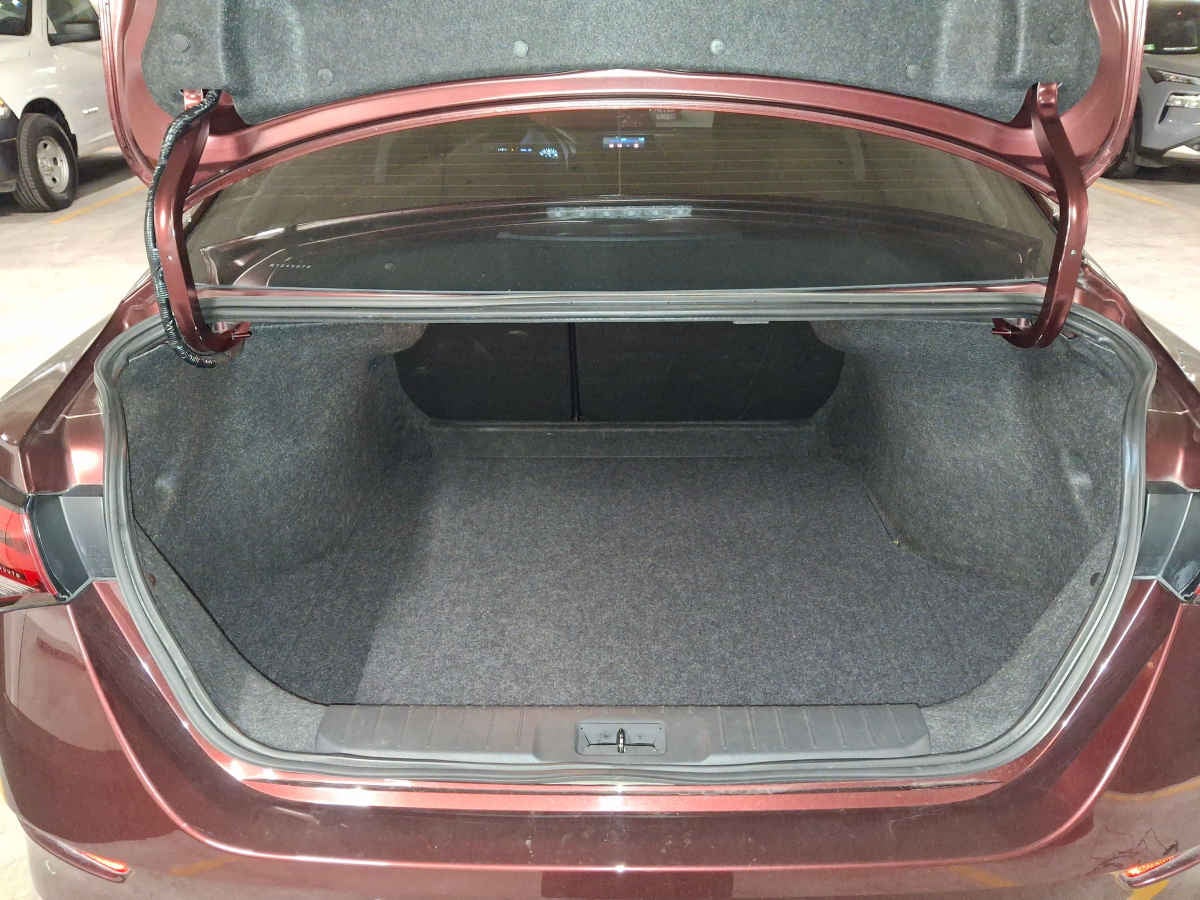 2024 Nissan Sentra 4p Sense L4/2.0 Man