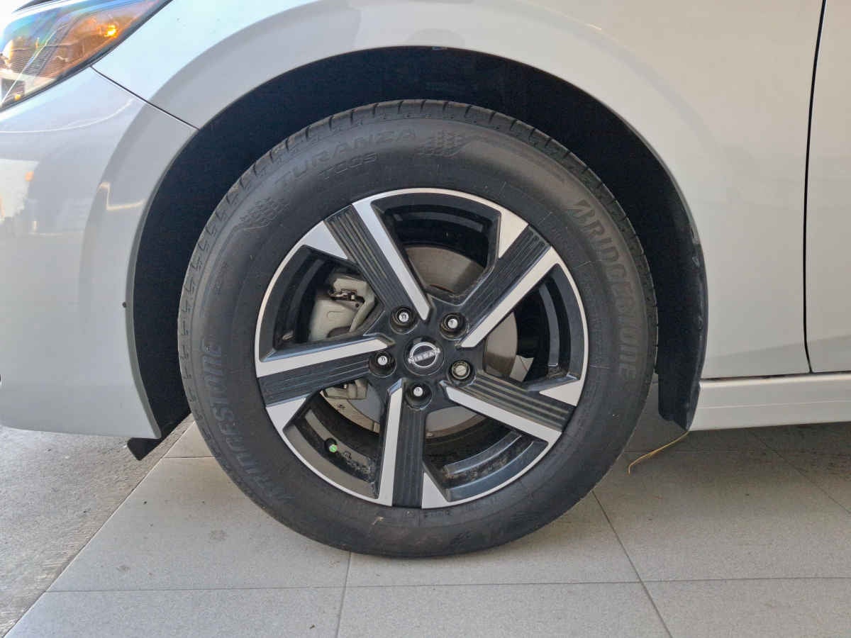 2024 Nissan Sentra 4p Sense L4/2.0 Aut