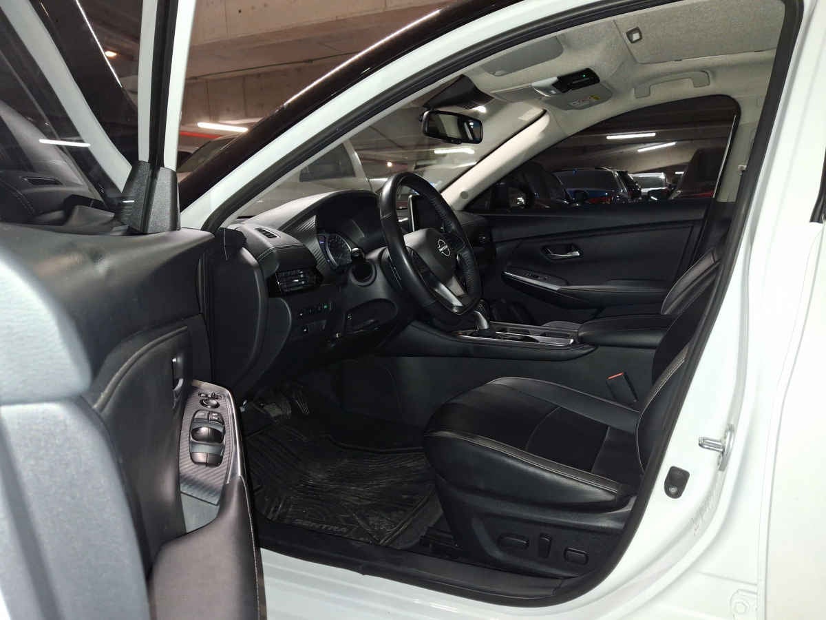 2024 Nissan Sentra 4p SR Platinum L4/2.0 Aut