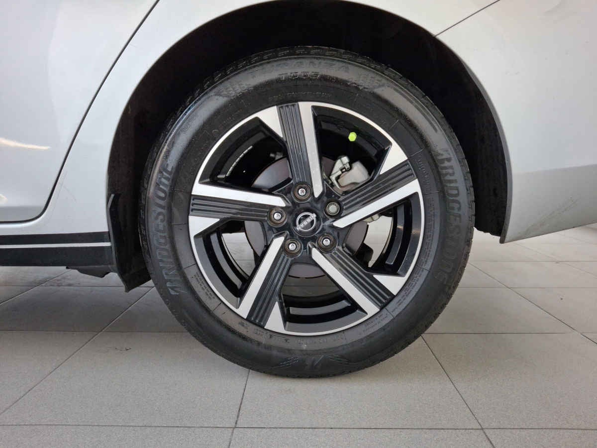 2024 Nissan Sentra 4p Advance L4/2.0 Man