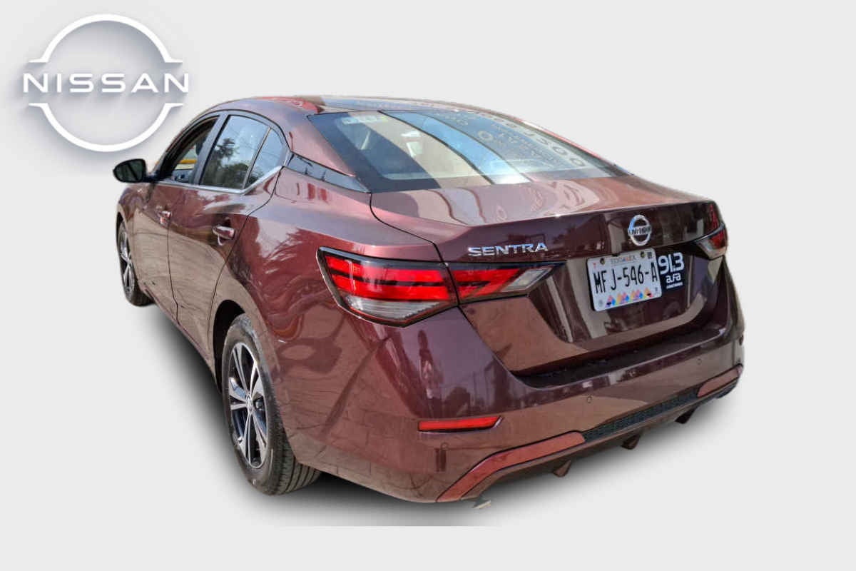 2023 Nissan Sentra 4p Advance L4/2.0 Man