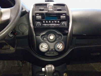 2016 Nissan March 5p Advance L4/1.6 Aut