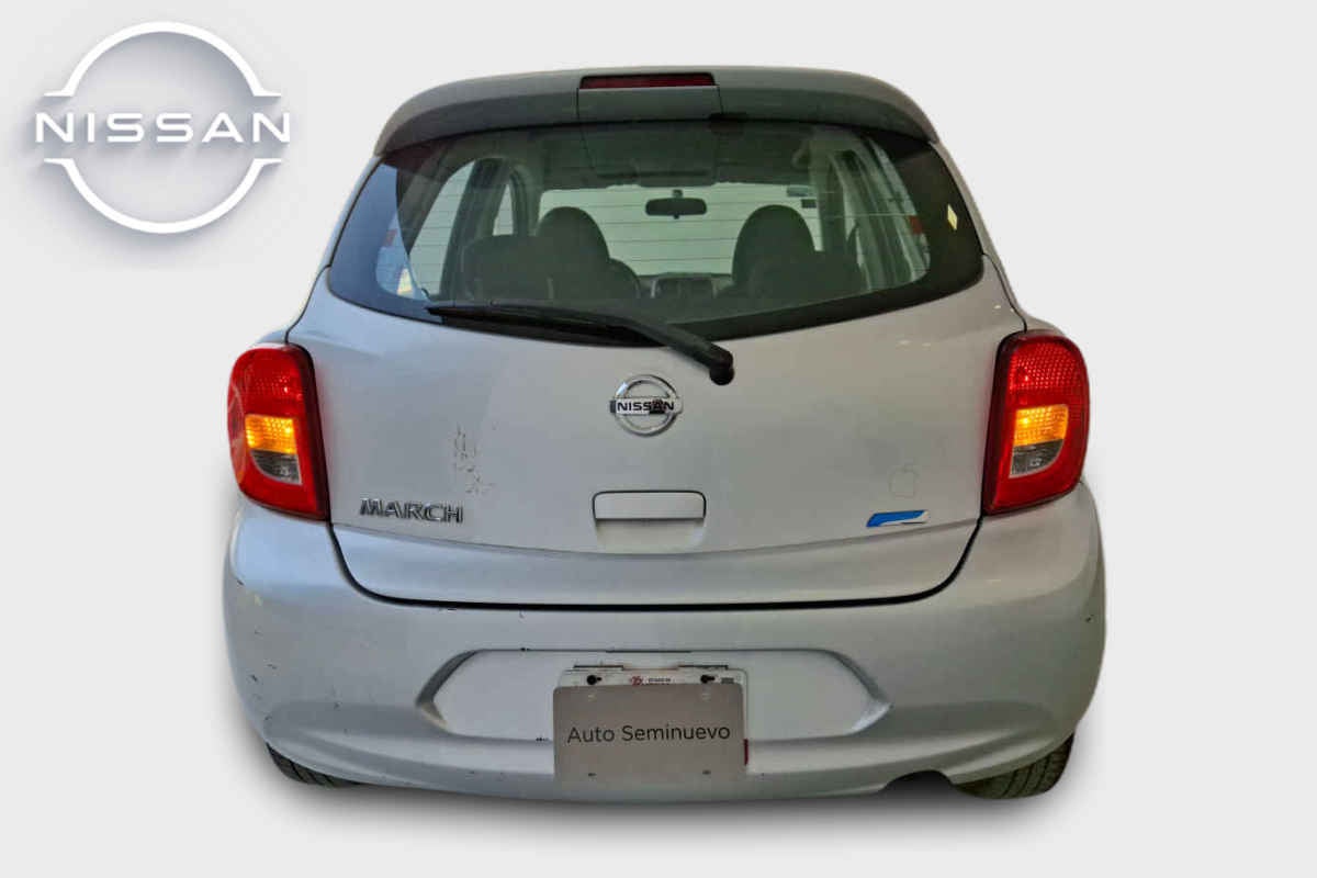 2014 Nissan March 5p Advance L4/1.6 Man