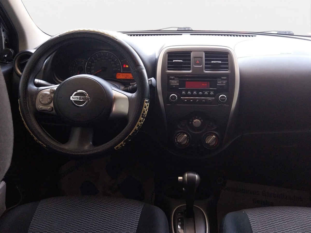 2016 Nissan March 5p Sense L4/1.6 Aut
