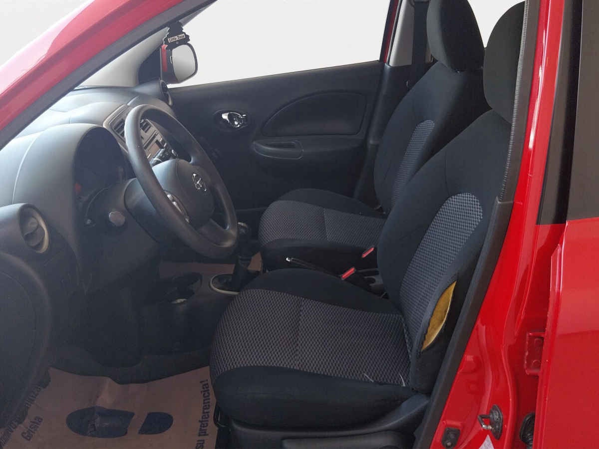 2015 Nissan March 5p Sense L4/1.6 Man