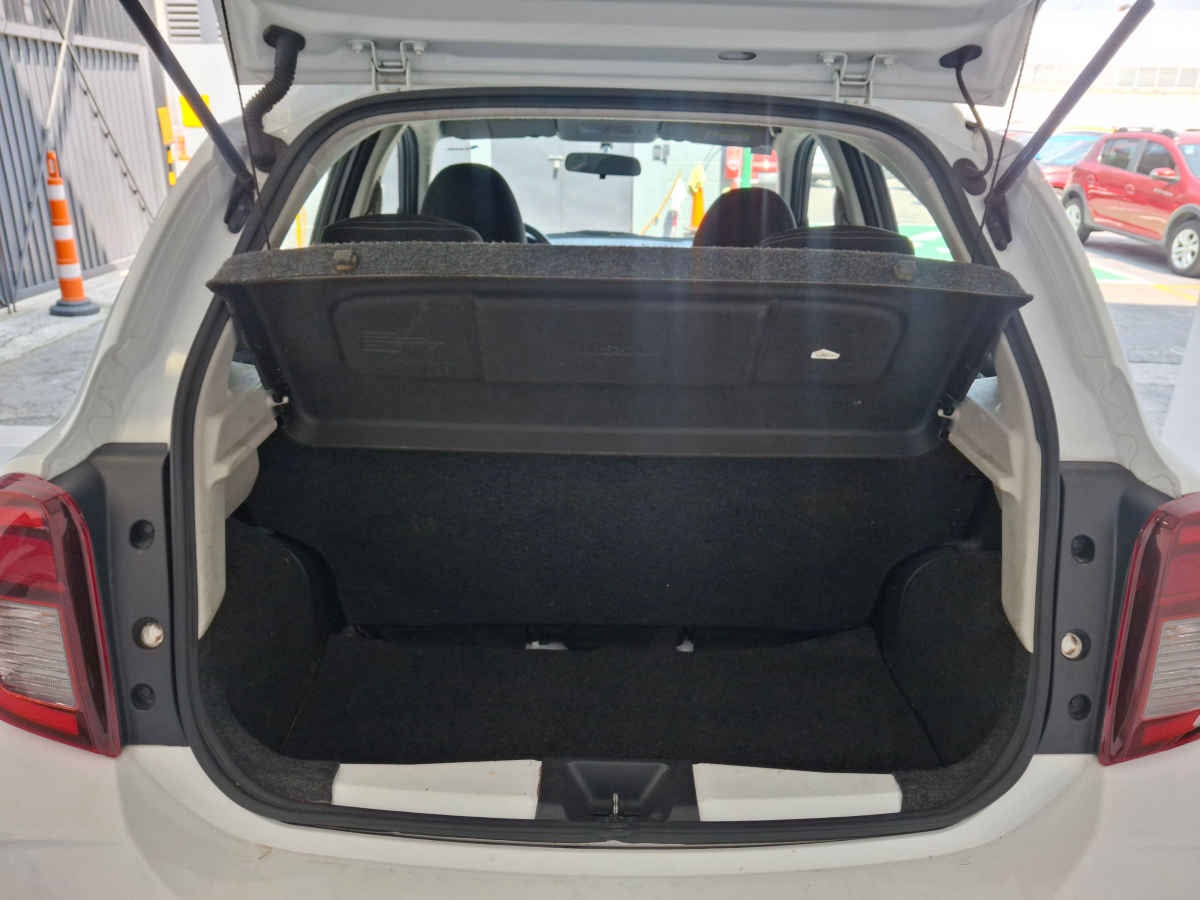 2023 Nissan March 5p Exclusive L4/1.6 Man