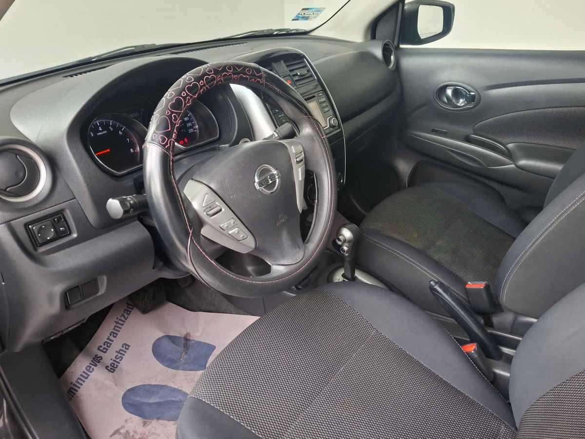 2017 Nissan Versa 4p Advance L4/1.6 Aut