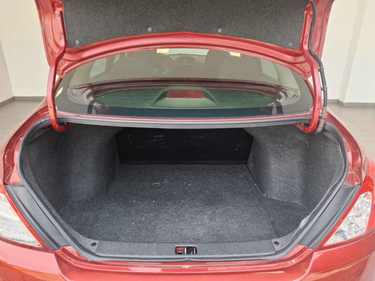 2019 Nissan Versa 4p Sense L4/1.6 Man