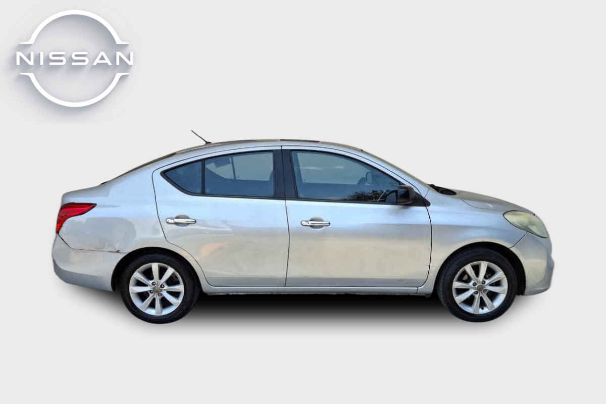 2014 Nissan Versa 4p Exclusive L4/1.6 Aut