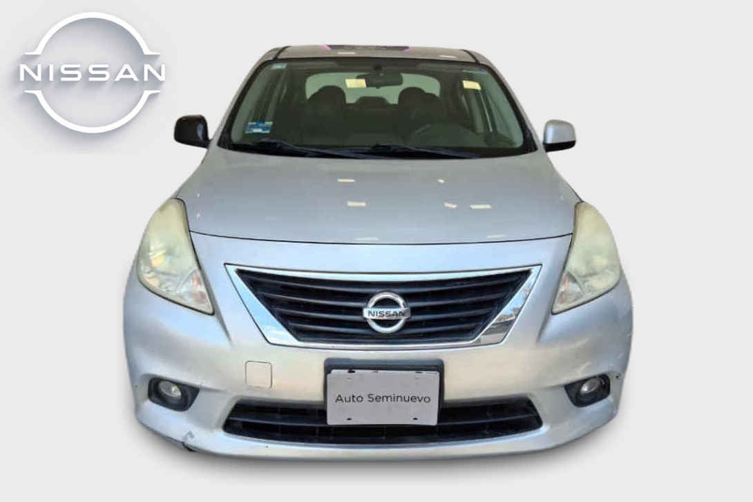 2014 Nissan Versa 4p Exclusive L4/1.6 Aut