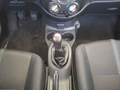 2024 Nissan V-Drive 4p L4/1.6 Man Audio