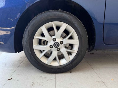 2024 Nissan V-Drive 4p L4/1.6 Man Audio