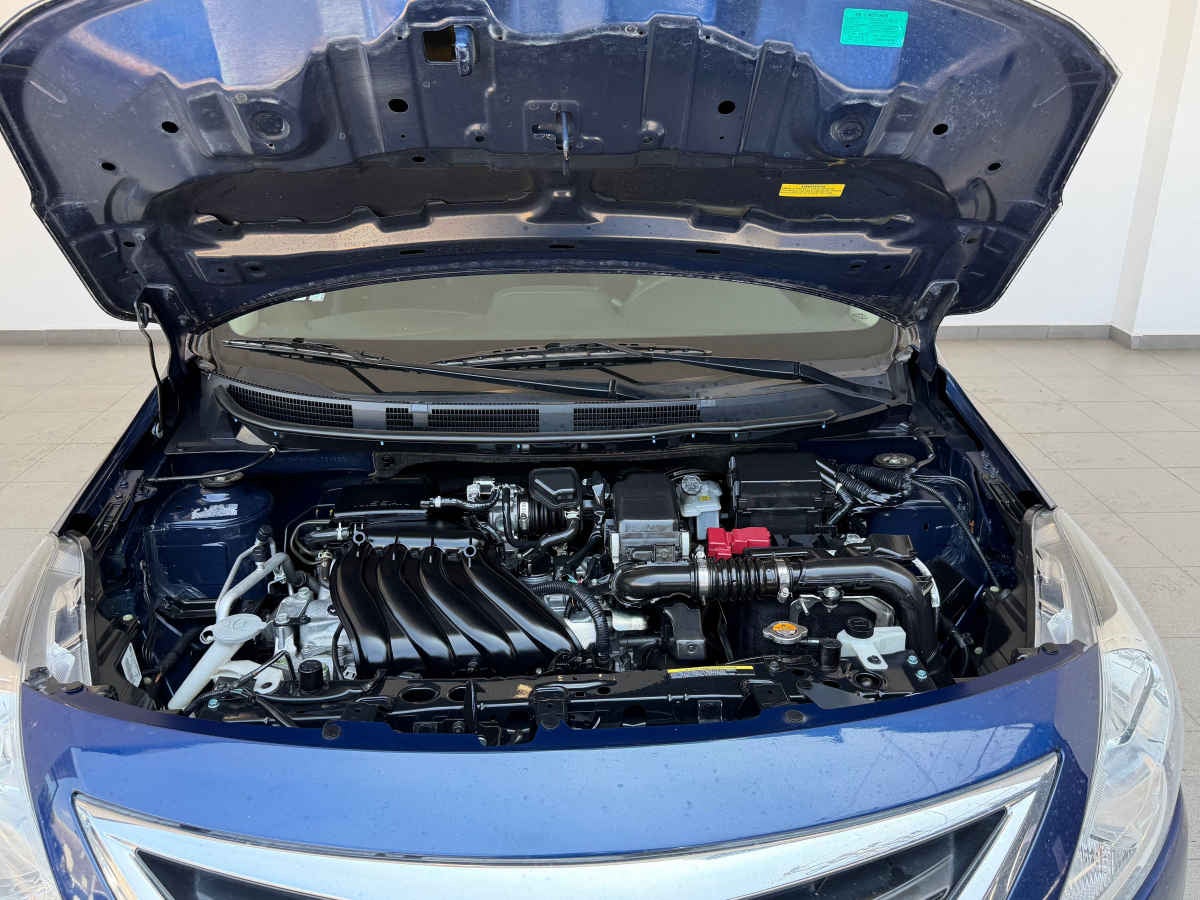 2024 Nissan V-Drive 4p L4/1.6 Man Audio
