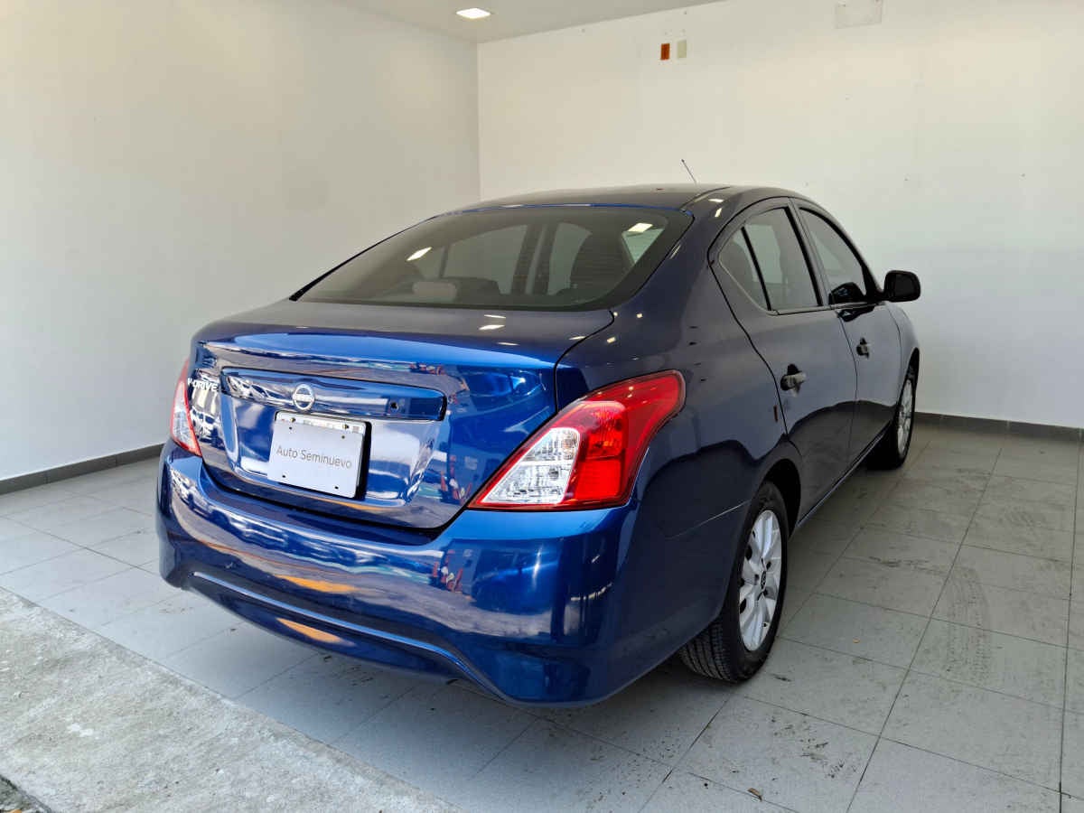 2024 Nissan V-Drive 4p L4/1.6 Man Audio