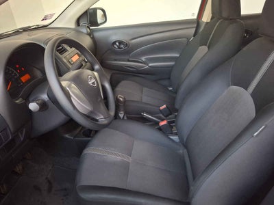 2025 Nissan V-Drive 4p L4/1.6 Man Audio