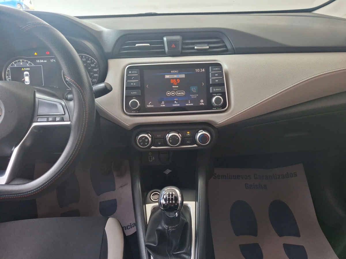 2020 Nissan Versa 4p Advance L4/1.6 Man