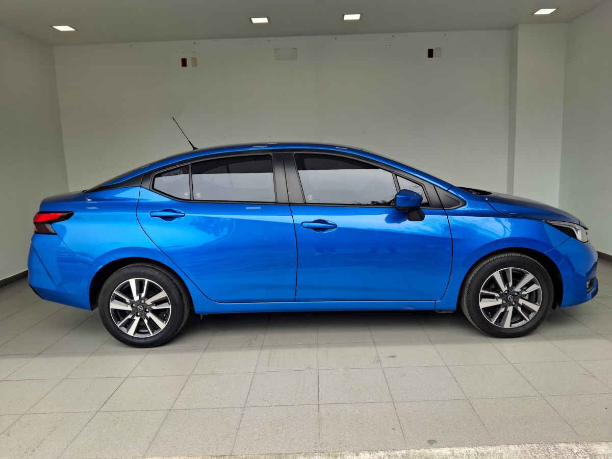 2025 Nissan Versa 4p Advance L4/1.6 Aut