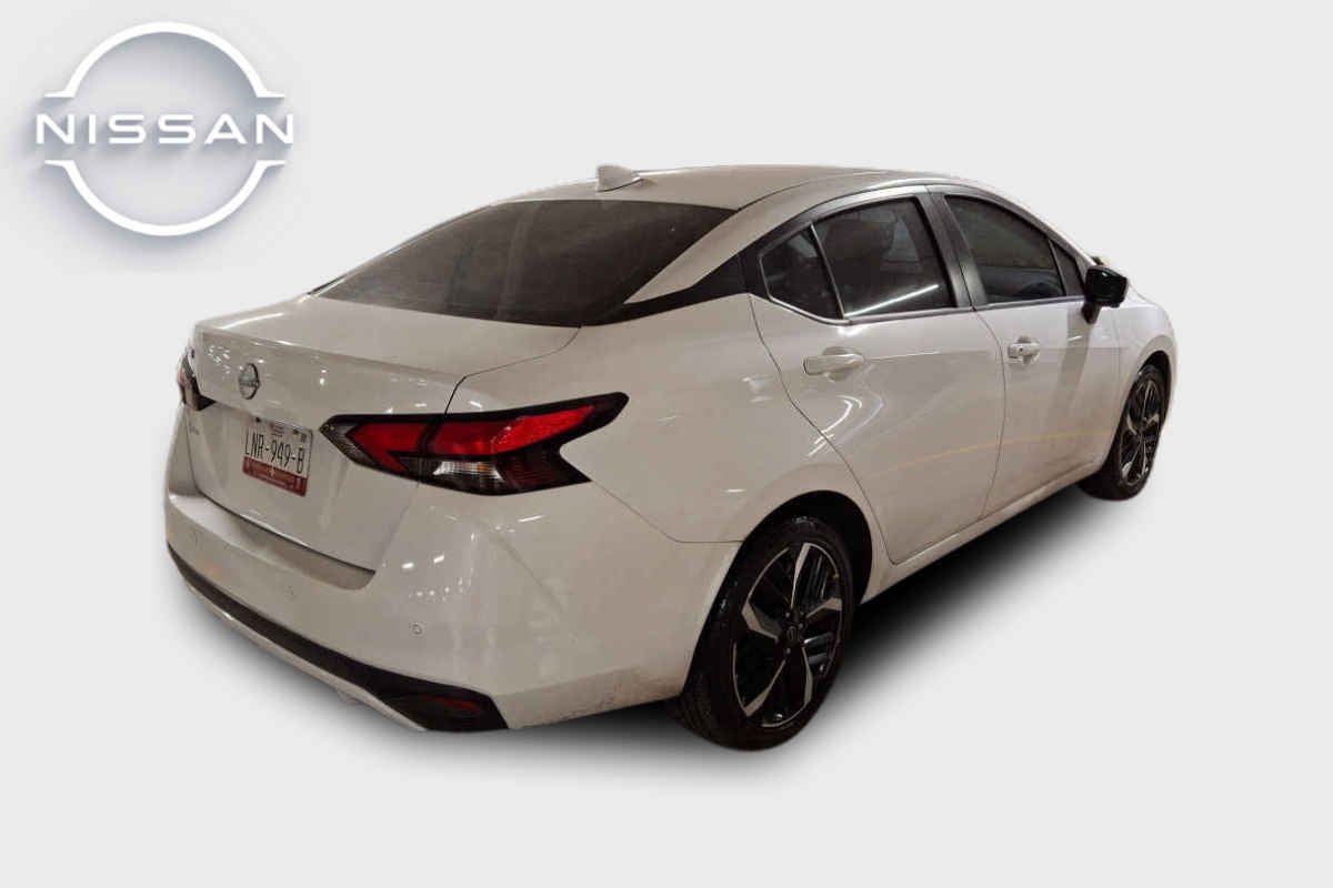 2024 Nissan Versa 4p Exclusive L4/1.6 Aut