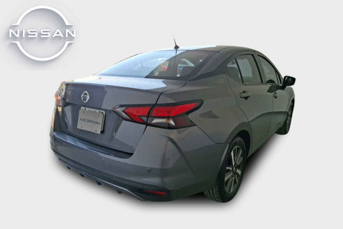 2022 Nissan Versa 4p Advance L4/1.6 Man