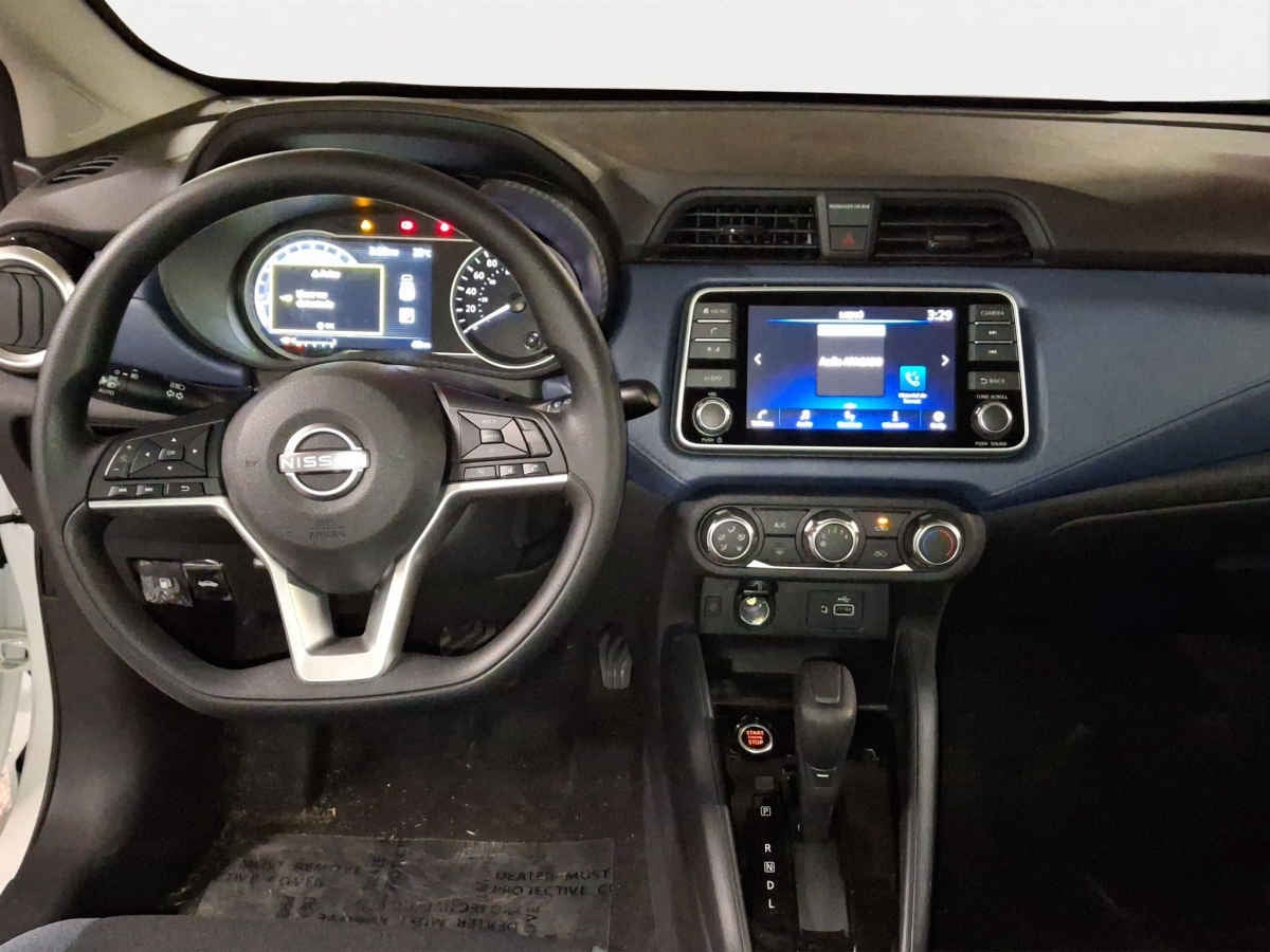 2025 Nissan Versa 4p Advance L4/1.6 Aut