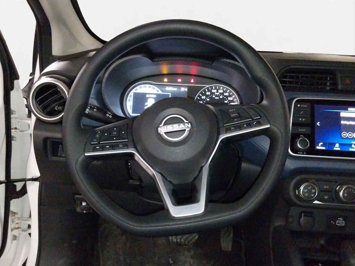 2024 Nissan Versa 4p Advance L4/1.6 Aut